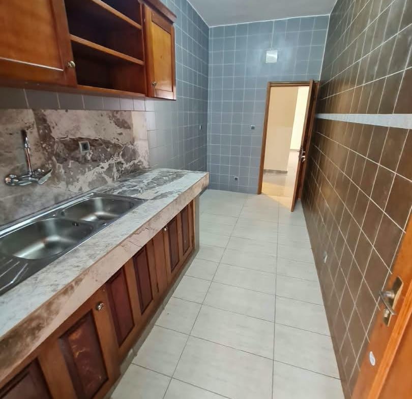Appartement standing climatisé 3 chambres Yaoundé Santa Barbara