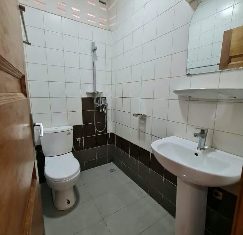 Appartement standing climatisé 3 chambres Yaoundé Santa Barbara