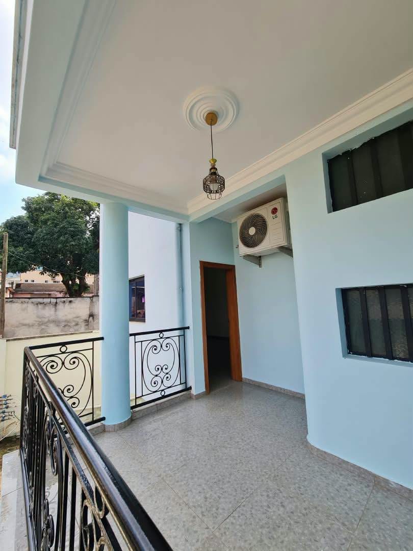 PIL_appart_stbarbara_260926_ext Appartement standing climatisé 3 chambres Yaoundé Santa Barbara