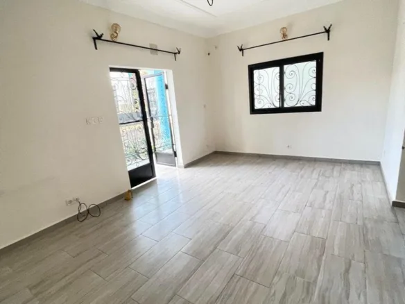 APPARTEMENT À LOUER À YAOUNDÉ SANTA BARBARA 270000 FCFA/MOIS