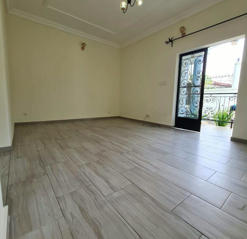 APPARTEMENT À LOUER À YAOUNDÉ SANTA BARBARA 270000 FCFA/MOIS