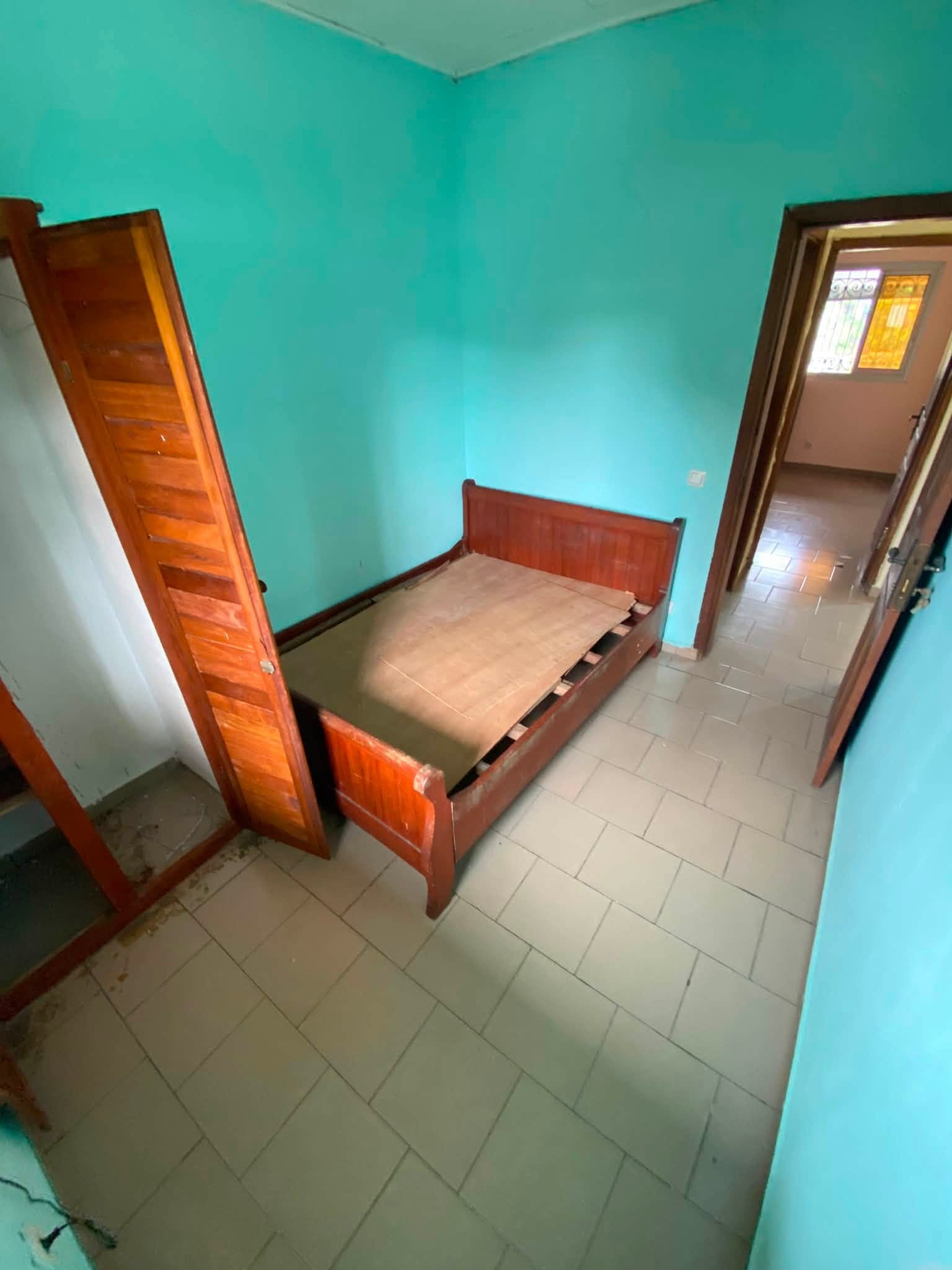 PJI_appart_logbaba_300926_chb3 APPARTEMENT MODERNE DOUALA LOGBABA 80000Fcfa