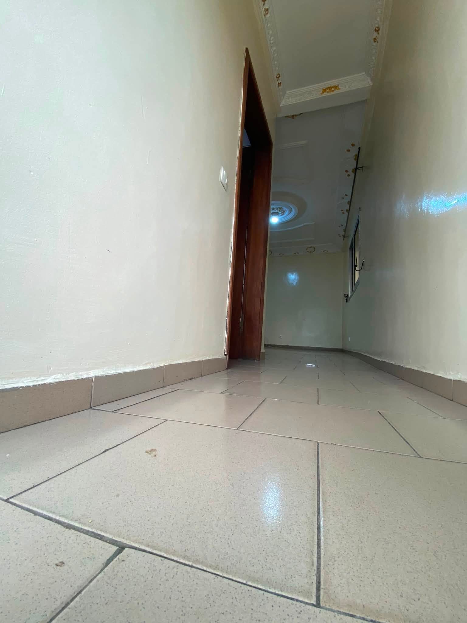 PJI_appart_logbaba_300926_clr APPARTEMENT MODERNE DOUALA LOGBABA 80000Fcfa