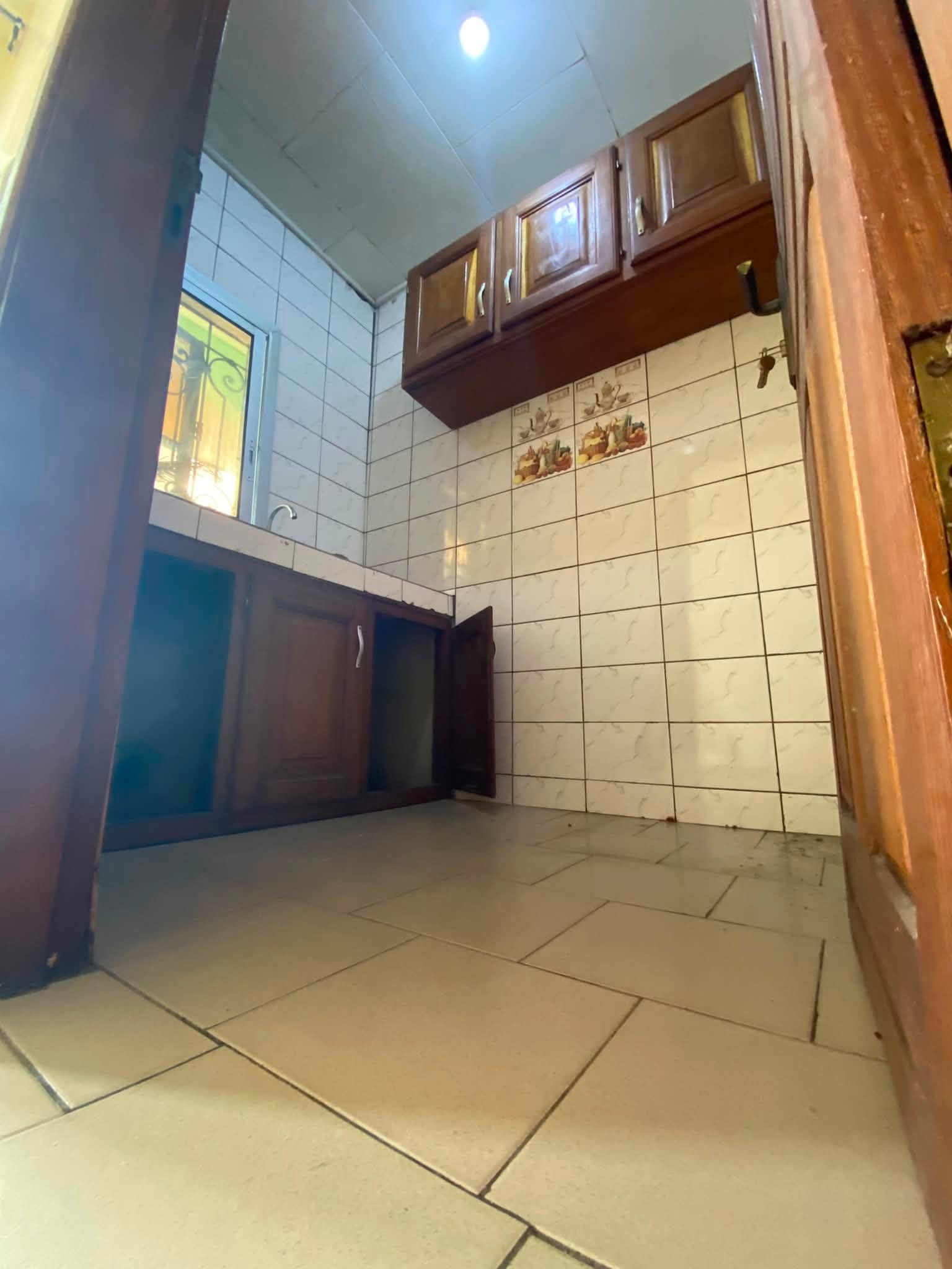 PJI_appart_logbaba_300926_csn APPARTEMENT MODERNE DOUALA LOGBABA 80000Fcfa