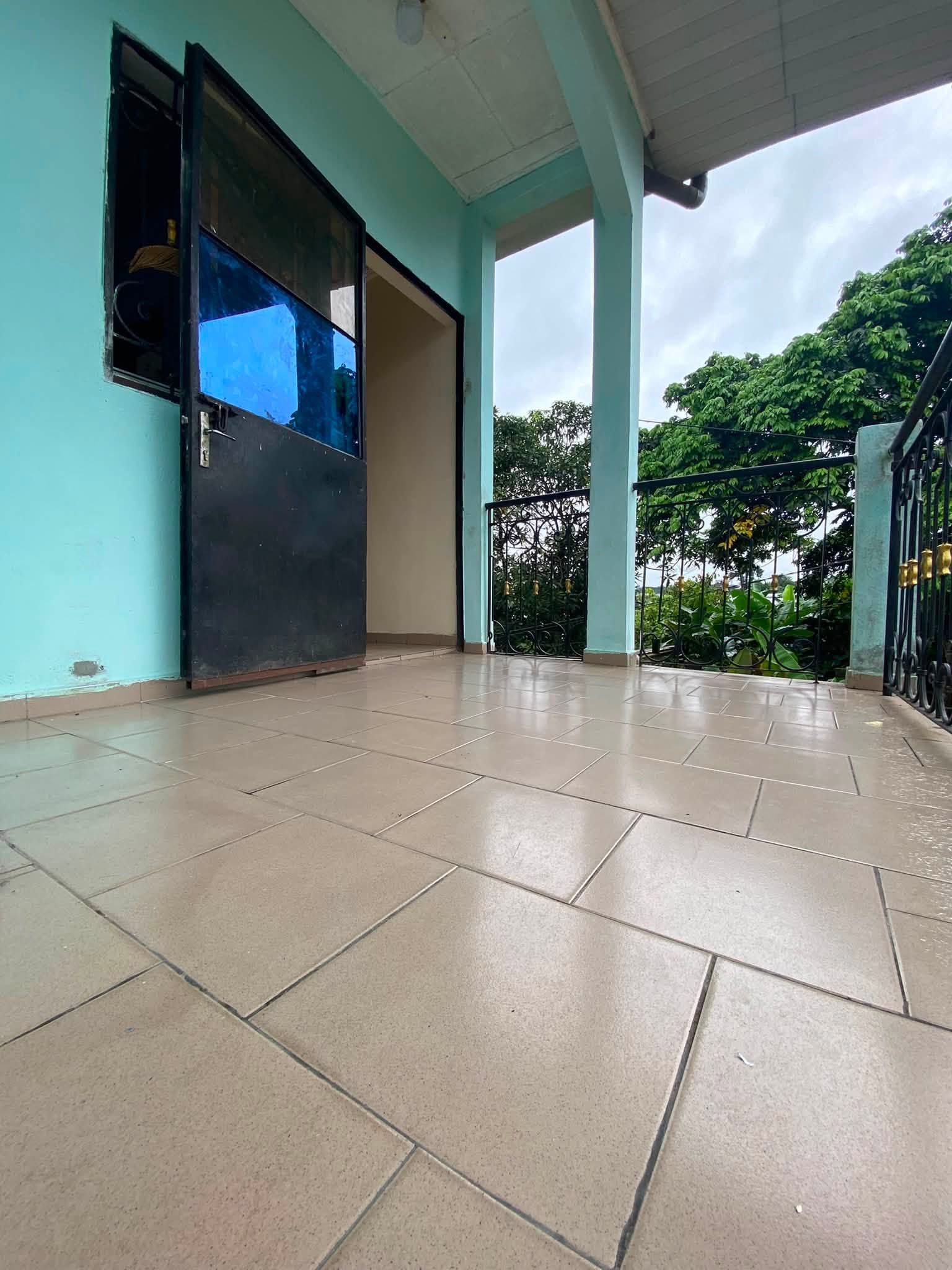 PJI_appart_logbaba_300926_ext APPARTEMENT MODERNE DOUALA LOGBABA 80000Fcfa