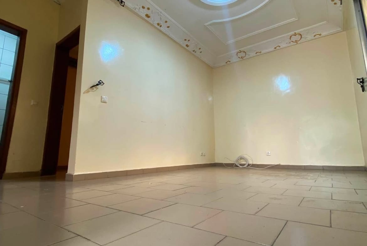 APPARTEMENT MODERNE DOUALA LOGBABA 80000Fcfa