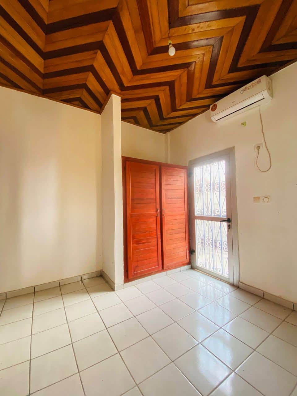 APPARTEMENT MODERNE BONAMOUSSADI 170000 Fcfa