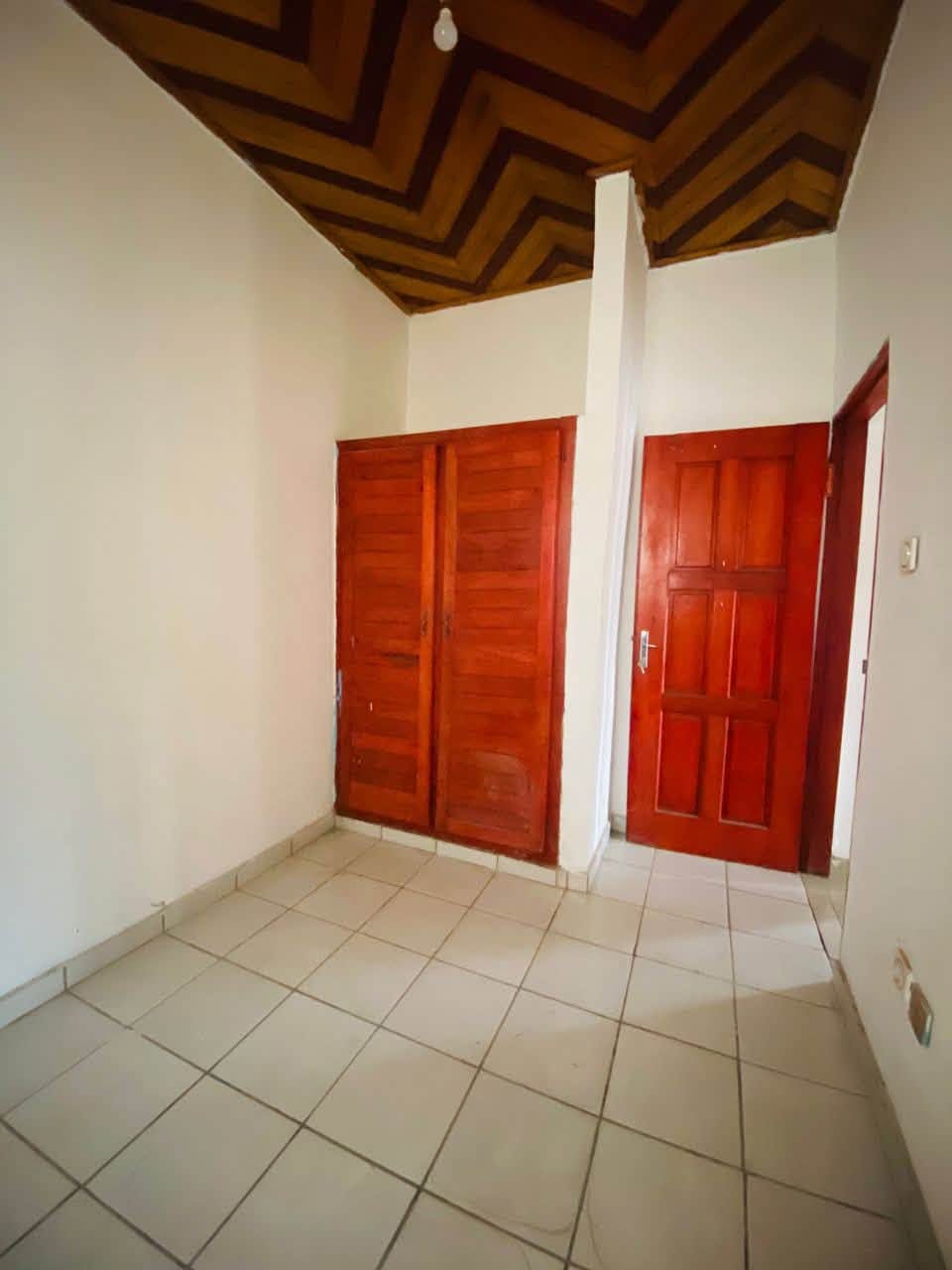 APPARTEMENT MODERNE BONAMOUSSADI 170000 Fcfa