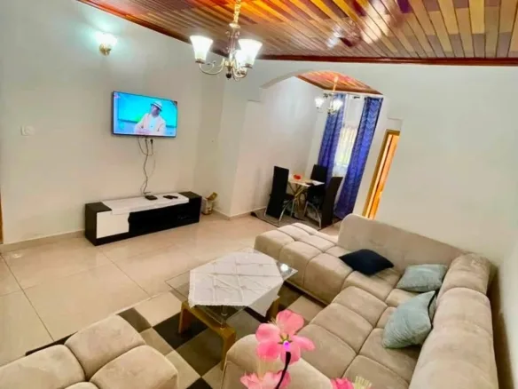 Charmant studio meublé à louer à Yaoundé Cité Verte