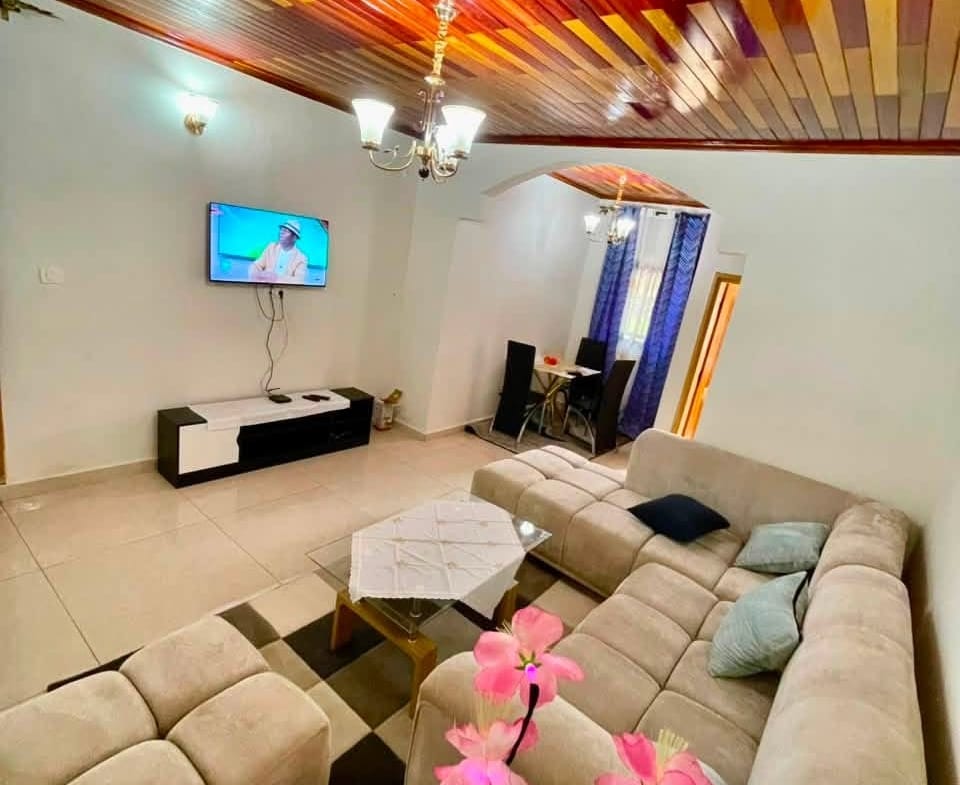 Charmant studio meublé à louer à Yaoundé Cité Verte
