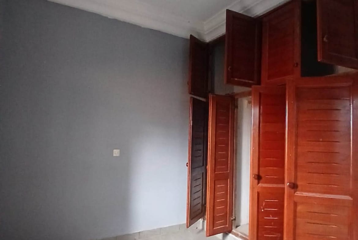 Damas appartement haut standing 2 chambres 140000fcfa