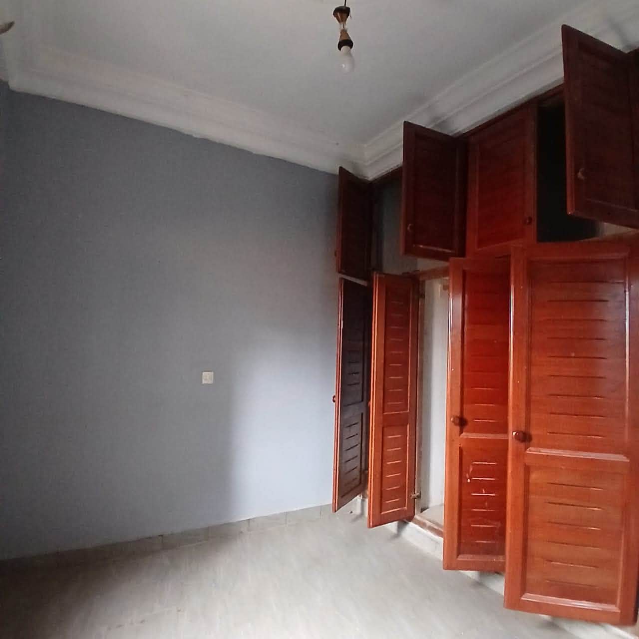 Damas appartement haut standing 2 chambres 140000fcfa