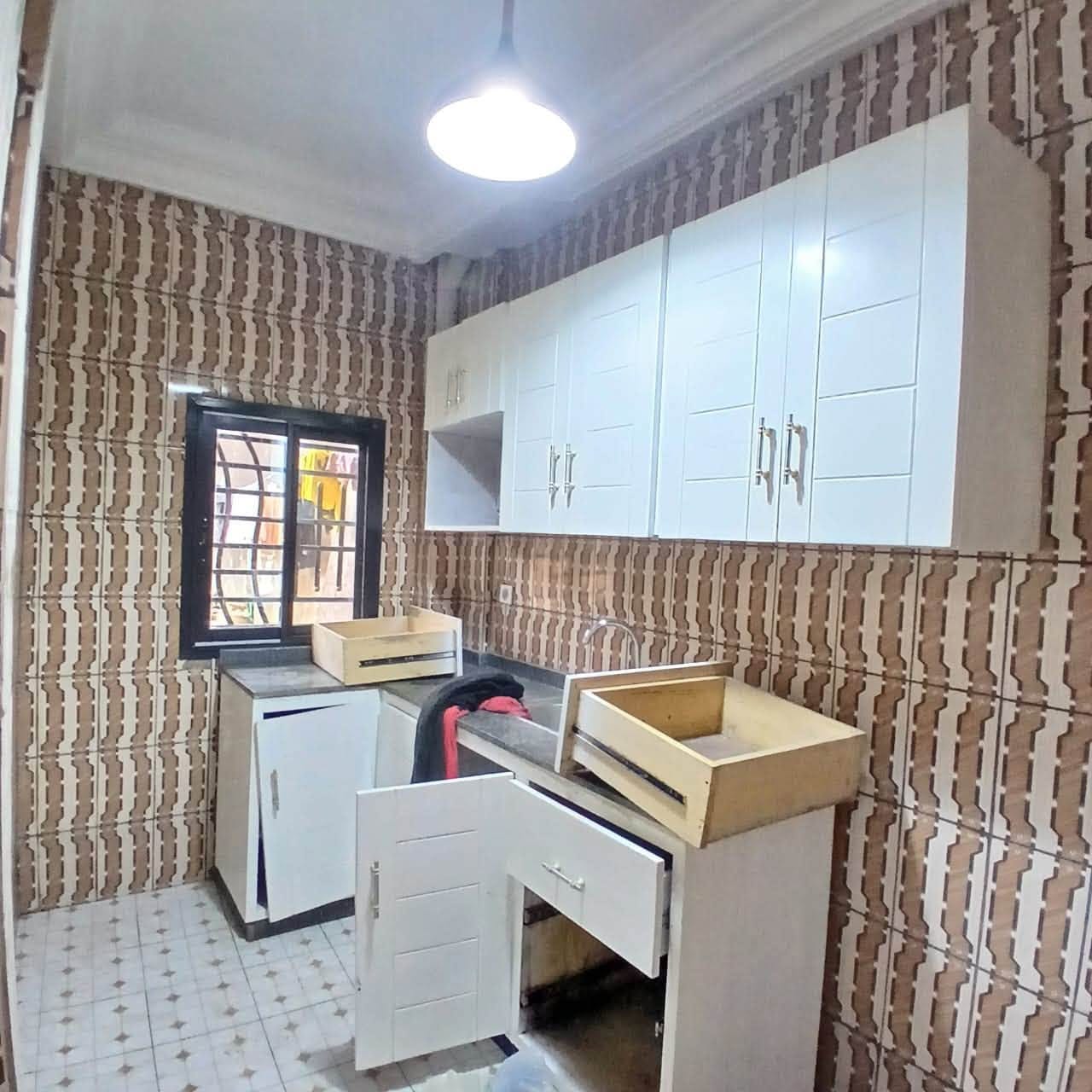 Damas appartement haut standing 2 chambres 140000fcfa