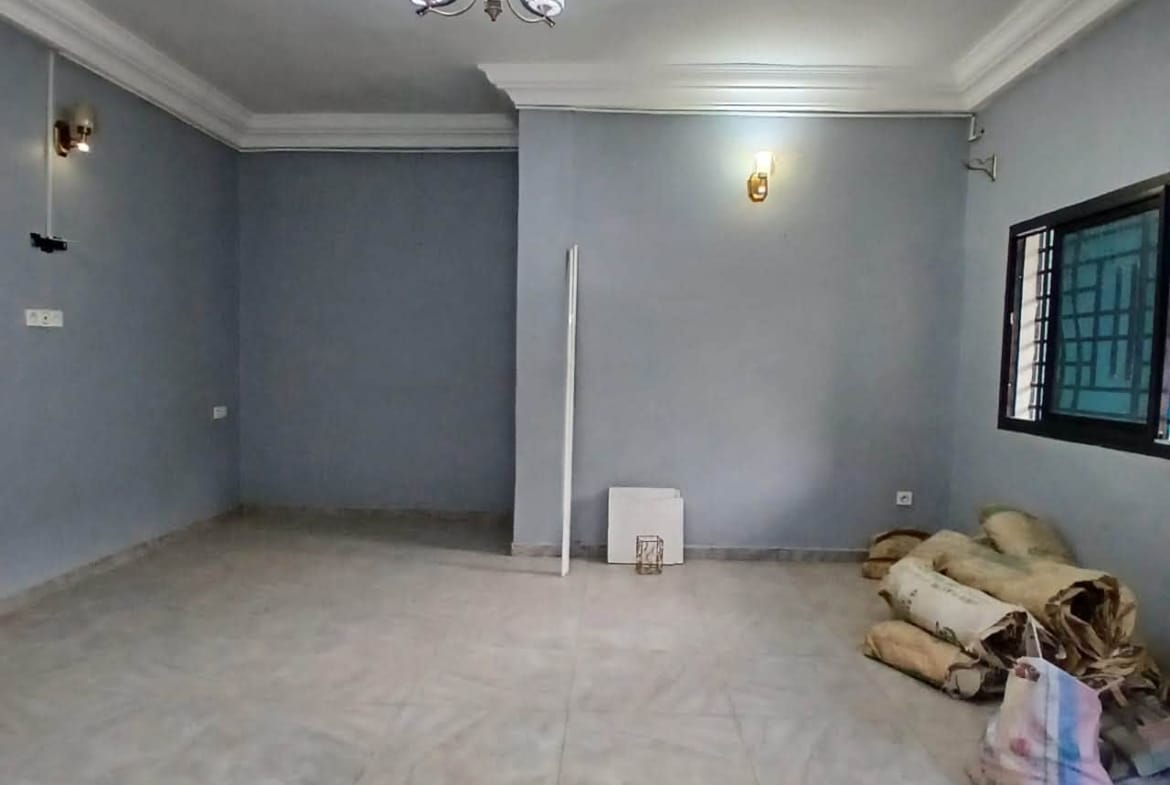Damas appartement haut standing 2 chambres 140000fcfa