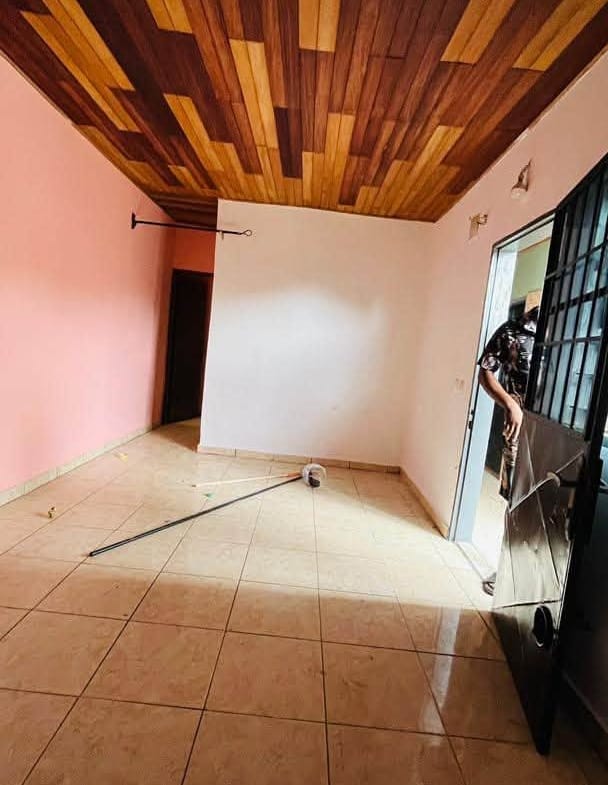 Studio moderne Logbaba Total 60000Fcfa