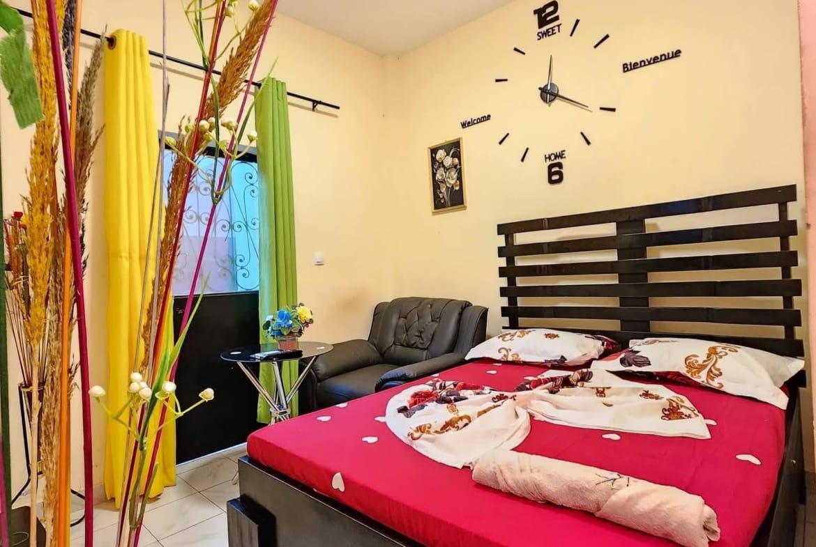 Chambre meublée Nsam Columbia face Ad Lucem