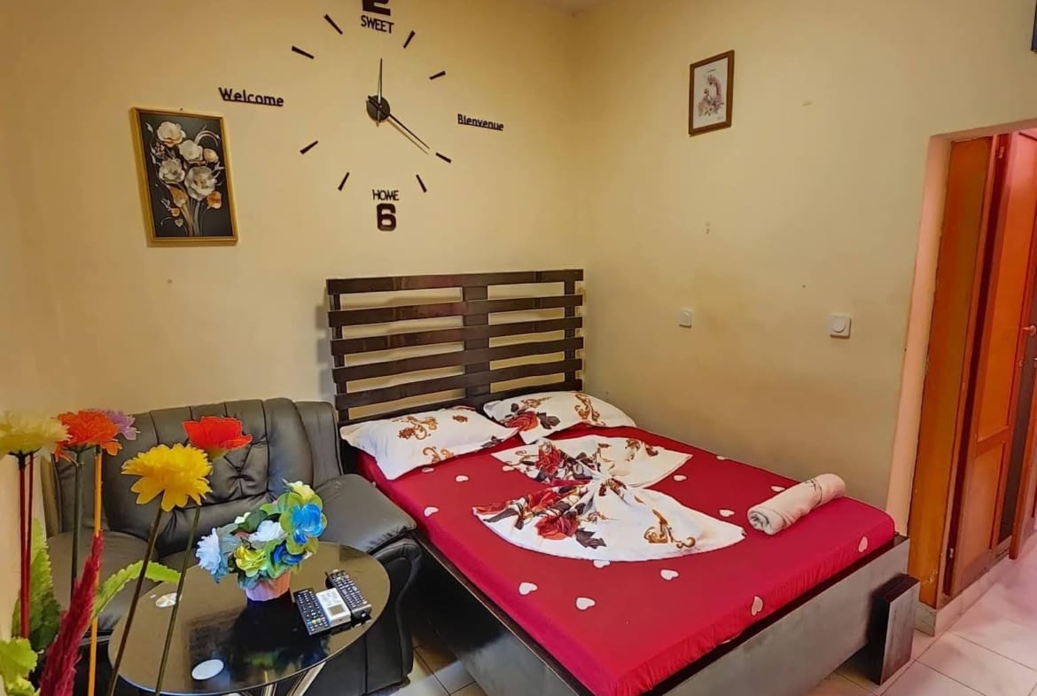 Chambre meublée Nsam Columbia face Ad Lucem