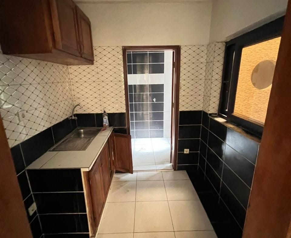 APPARTEMENT MODERNE STAFFÉ SITUÉ À MAKÉPÉ 165000FCFA