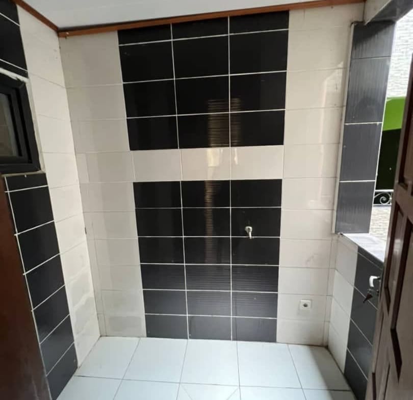 APPARTEMENT MODERNE STAFFÉ SITUÉ À MAKÉPÉ 165000FCFA