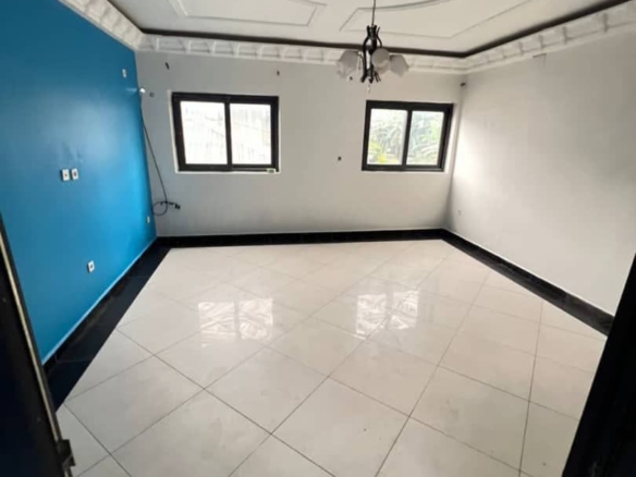 APPARTEMENT MODERNE STAFFÉ SITUÉ À MAKÉPÉ 165000FCFA