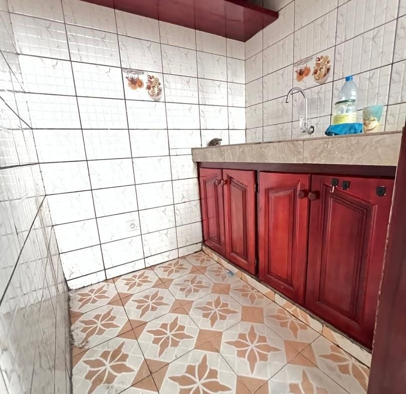 STUDIO MODERNE STAFFÉ CLIMATISÉ SITUÉ À MAKÉPÉ 120000FCFA