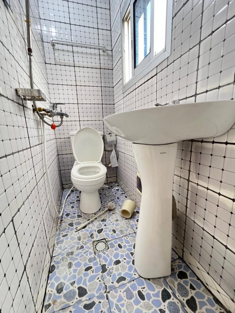 STUDIO MODERNE STAFFÉ CLIMATISÉ SITUÉ À MAKÉPÉ 120000FCFA
