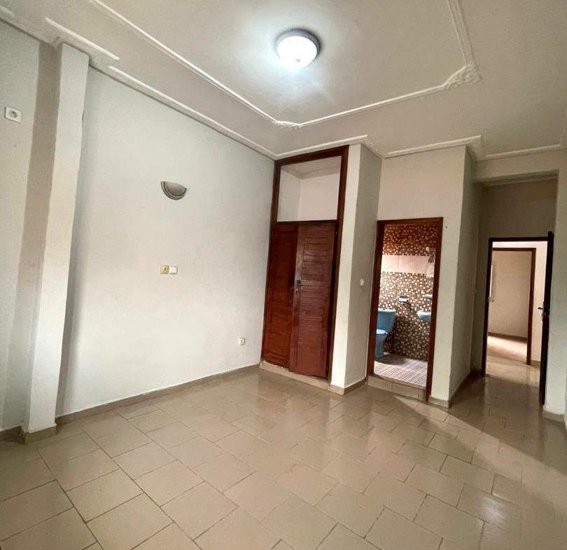 Luxueux appartement 3 chambres à Yaoundé Essos 250000fcfa