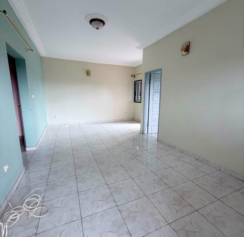 YAOUNDÉ NKOLFOULOU APPARTEMENT NEUF 75000 FCFA