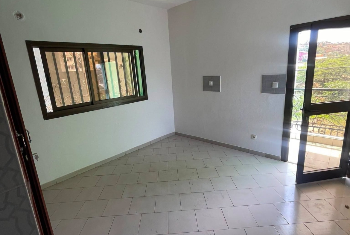 APPARTEMENT HAUT STANDING CLIMATISÉ YAOUNDE OMNISPORTS