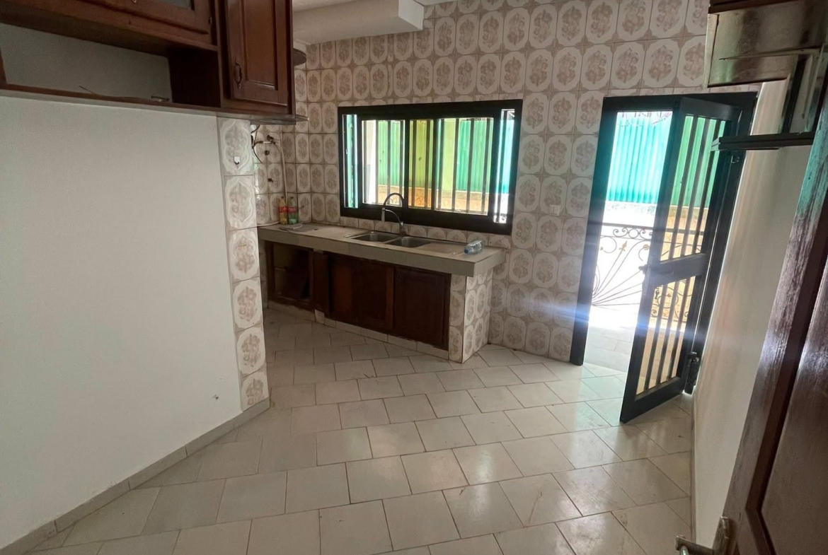 APPARTEMENT HAUT STANDING CLIMATISÉ YAOUNDE OMNISPORTS