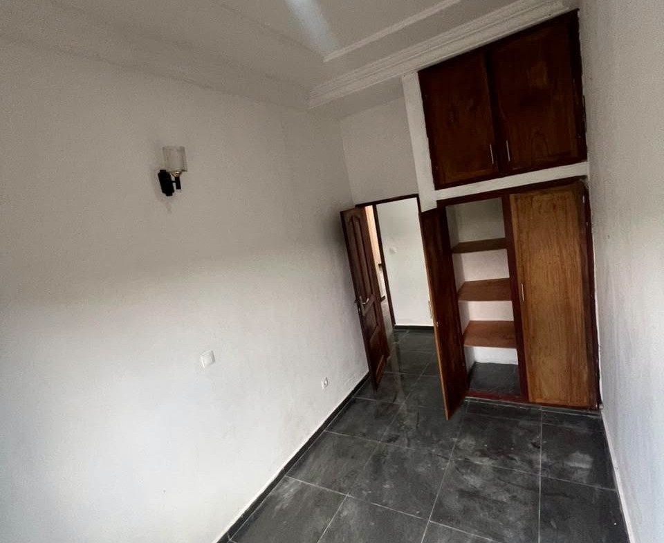 YAOUNDÉ TSINGA VILLAGE GRAND APPARTEMENT HAUT STANDING