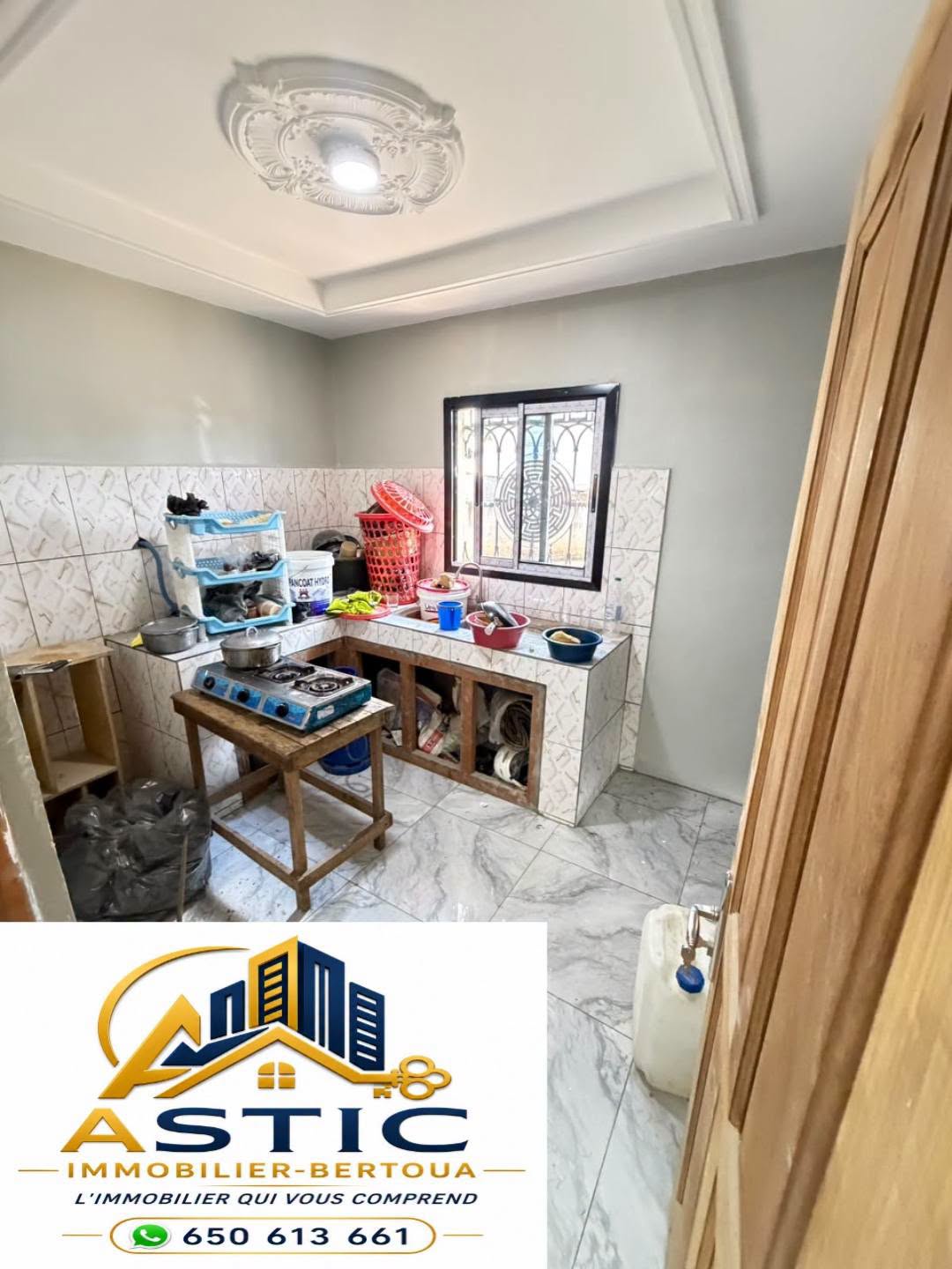 Appartement haut standing dans la clôture à Mokolo, Bertoua