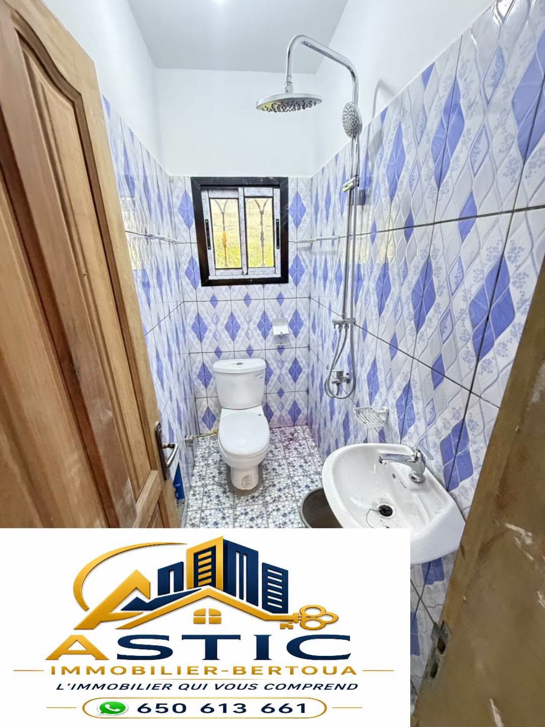 Appartement haut standing dans la clôture à Mokolo, Bertoua