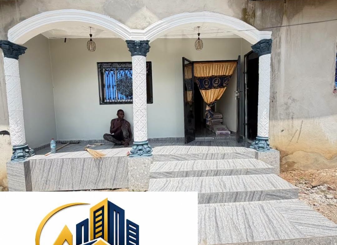 Appartement haut standing dans la clôture à Mokolo, Bertoua