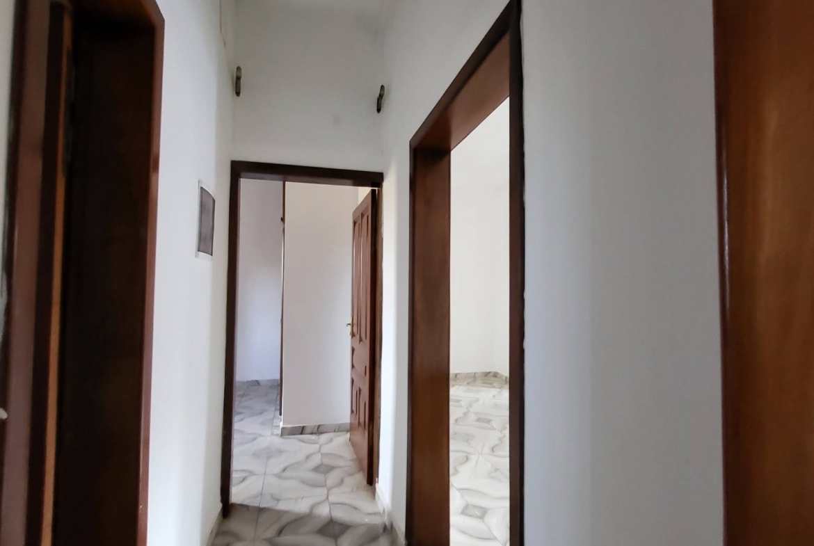 APPARTEMENT À LOUER À DAMAS, YAOUNDÉ 140000 FCFA