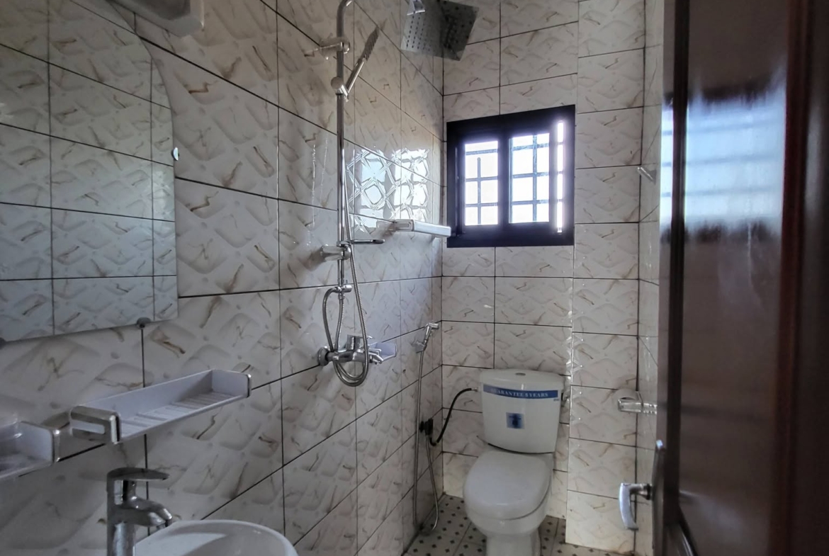 APPARTEMENT À LOUER À DAMAS, YAOUNDÉ 140000 FCFA
