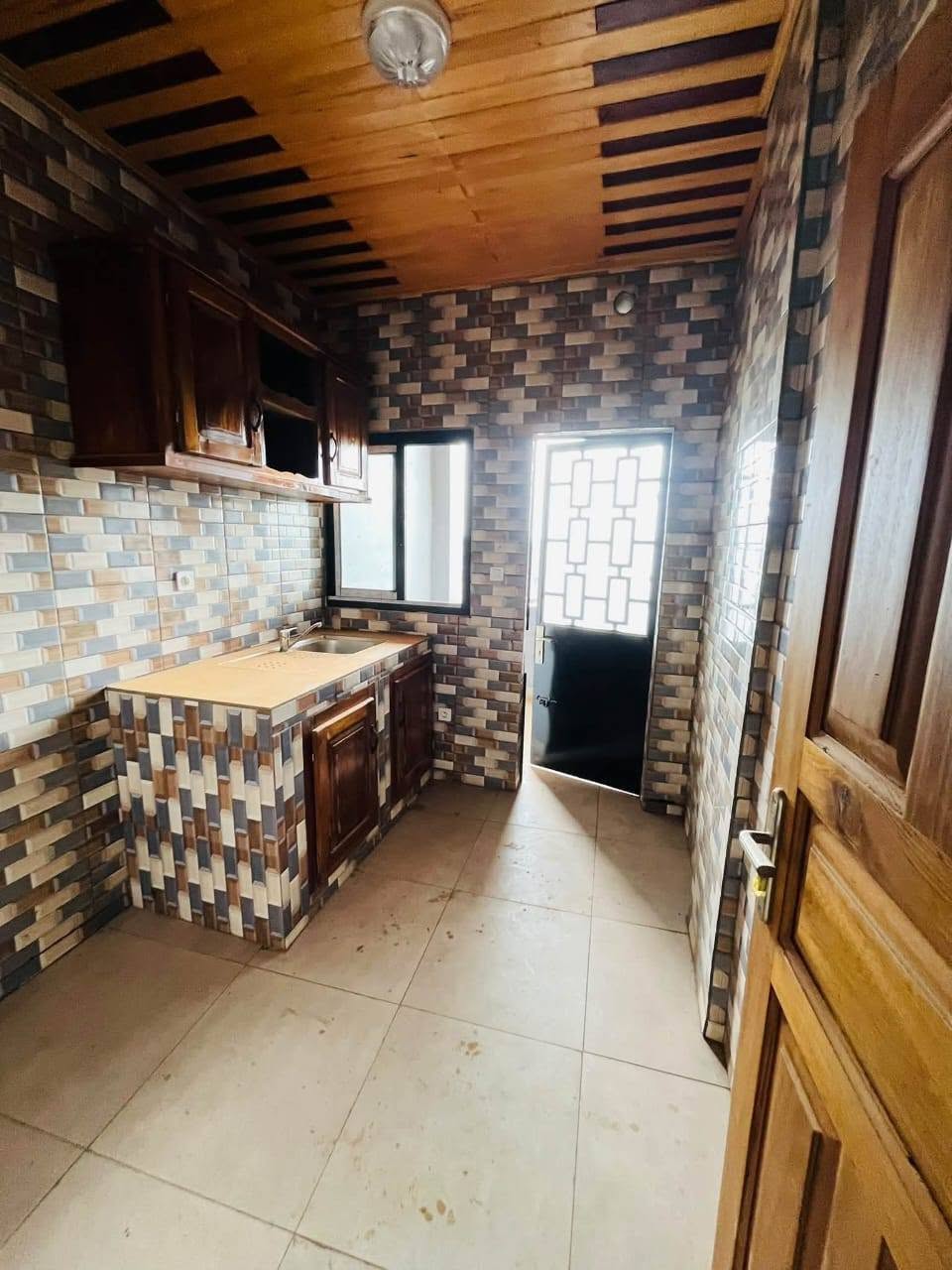 Appartement haut standing 2 chambres Yaoundé Étoug-Ébé