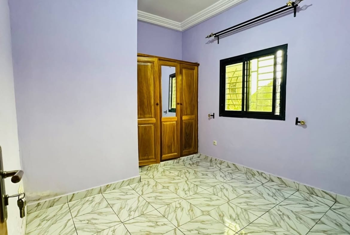 APPARTEMENT MODERNE  À LOUER SIMBOCK BASE MILITAIRE