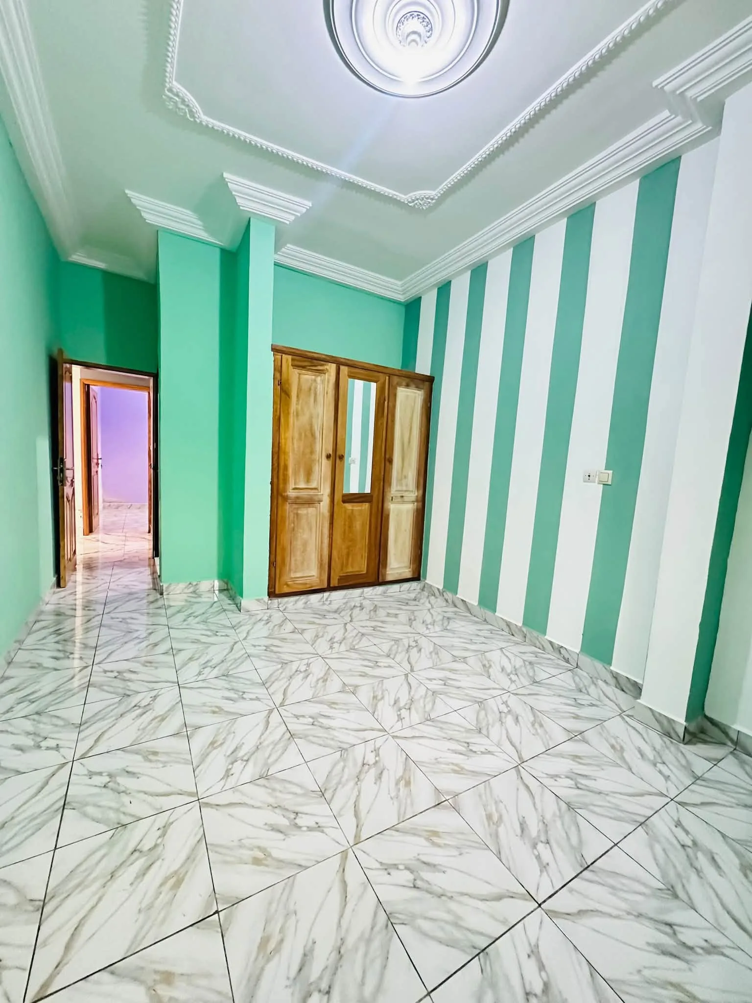 APPARTEMENT MODERNE  À LOUER SIMBOCK BASE MILITAIRE
