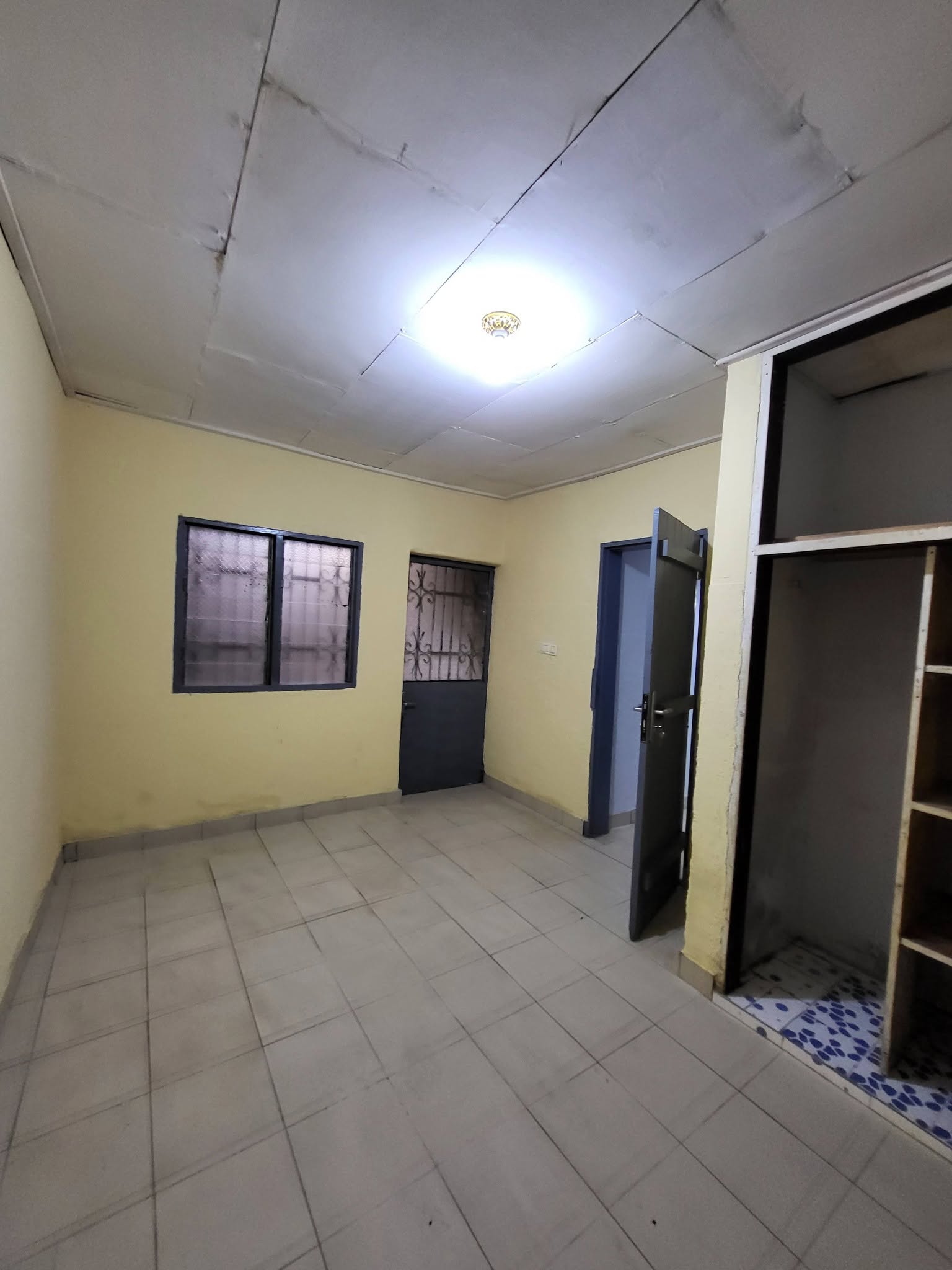 Grande maison 3 chambres à Biyem-Assi TKC 110000fcfa