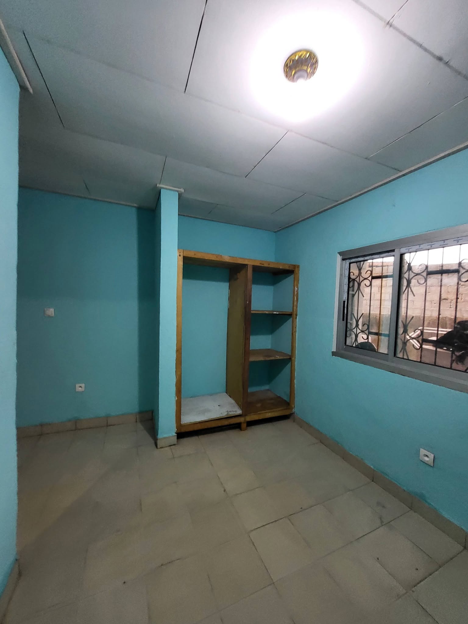 Grande maison 3 chambres à Biyem-Assi TKC 110000fcfa