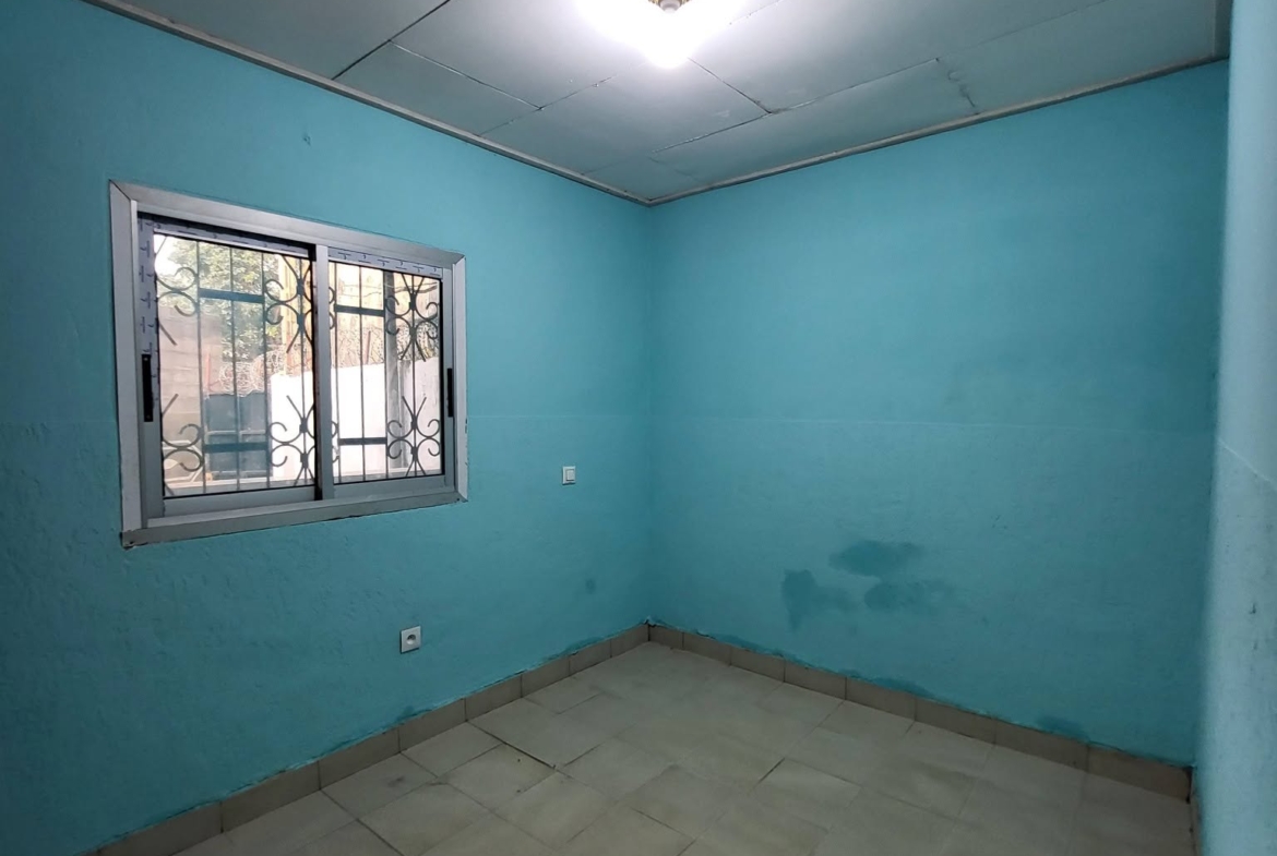 Grande maison 3 chambres à Biyem-Assi TKC 110000fcfa