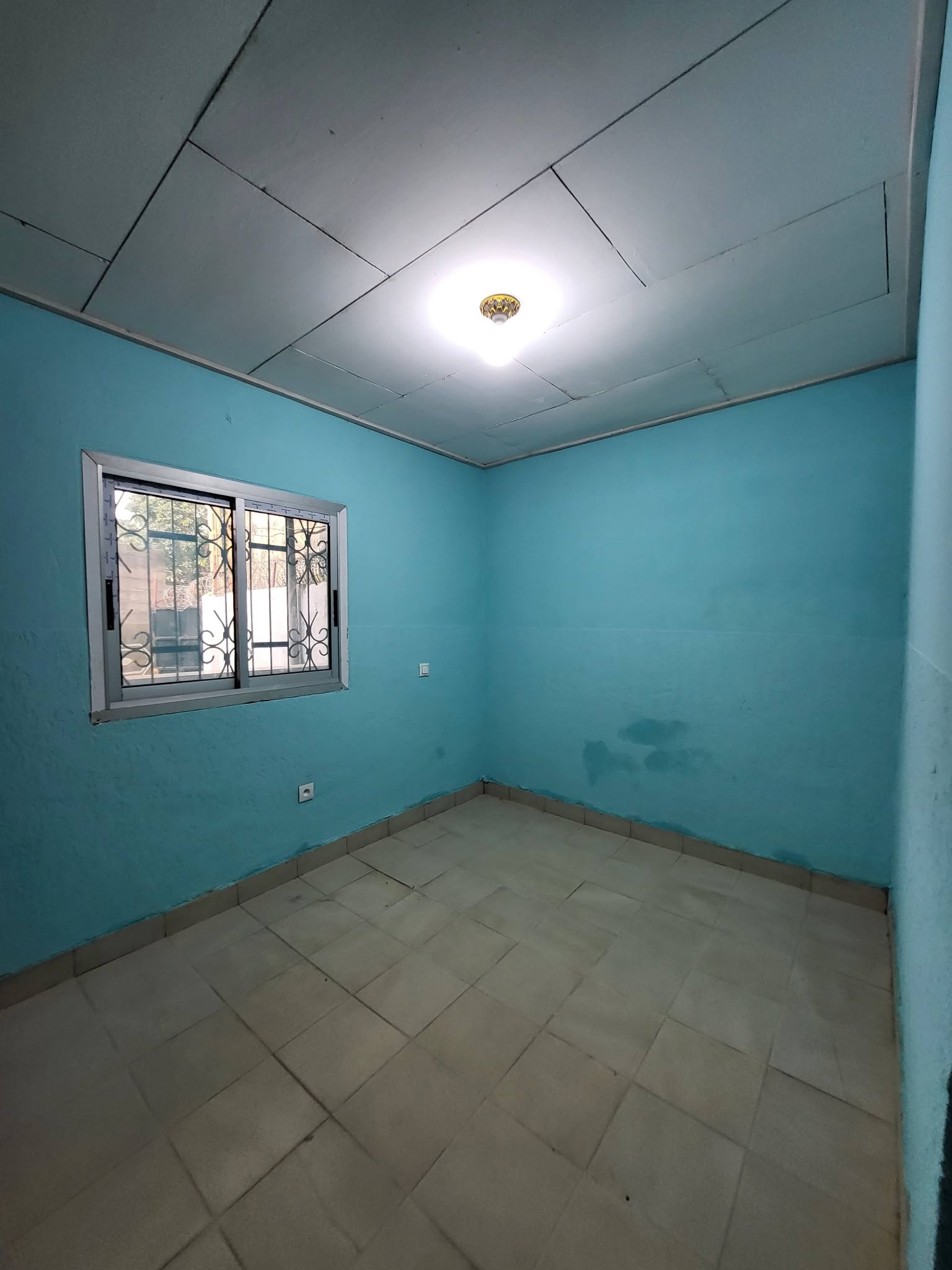 Grande maison 3 chambres à Biyem-Assi TKC 110000fcfa