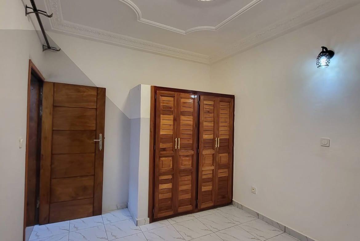 Studio moderne à louer à Yaoundé Biyem-Assi 85000 fcfa