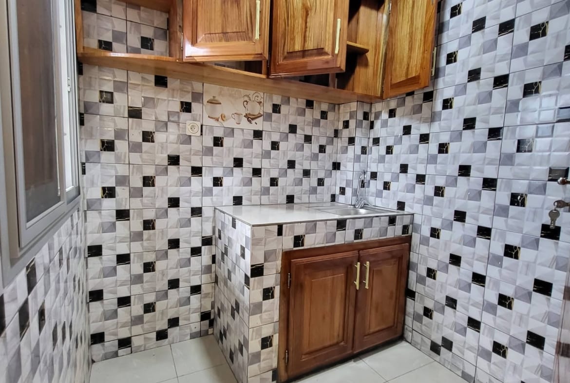 Studio moderne à louer à Yaoundé Biyem-Assi 85000 fcfa