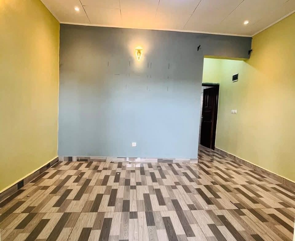 MAGNIFIQUE STUDIO MODERNE À DAMAS EBOM