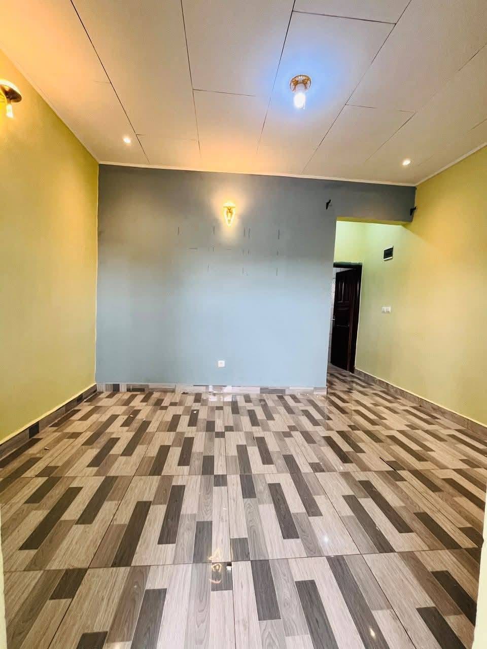 MAGNIFIQUE STUDIO MODERNE À DAMAS EBOM