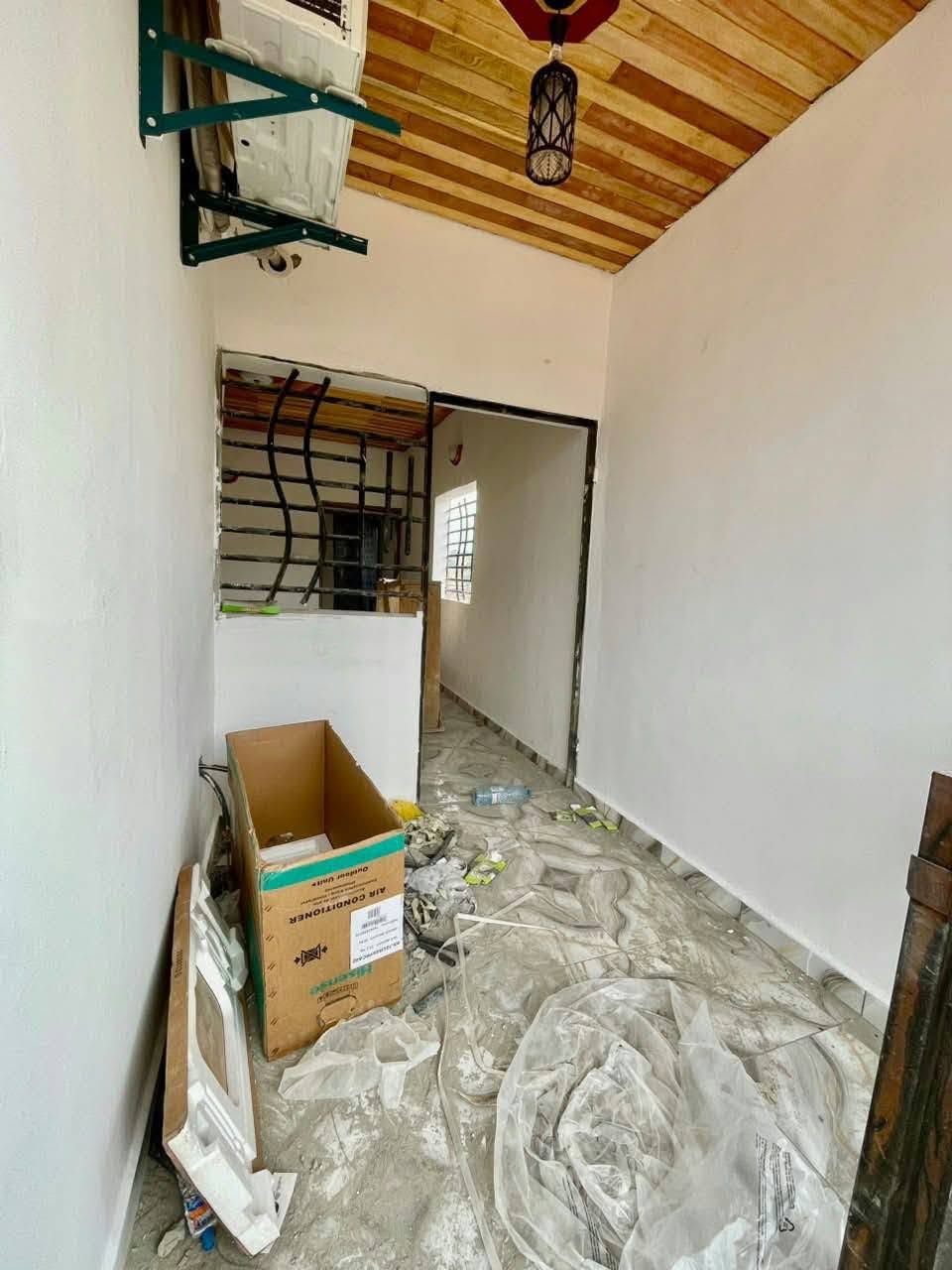 Studio moderne avec clim et forage à louer à Damas 80000fcfa