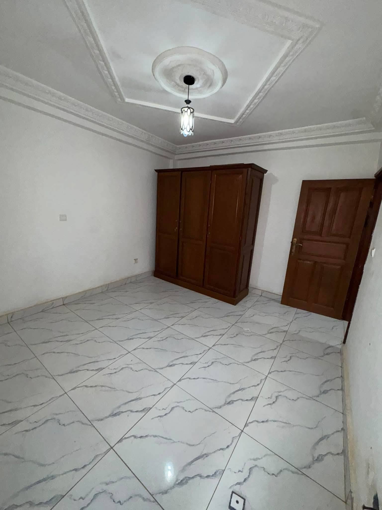 Mignon Studio Moderne à Louer à Yaoundé Mendong 90000 FCFA