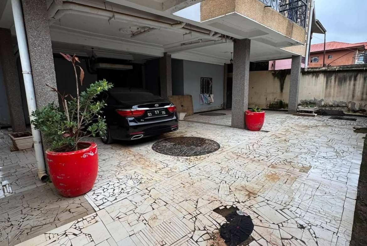 Mignon Studio Moderne à Louer à Yaoundé Mendong 90000 FCFA